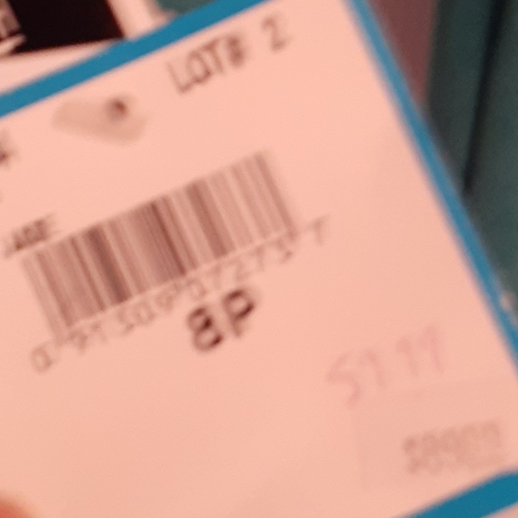 Leslie fay skirt and jacket w accent scarf. - Picture 6 of 6